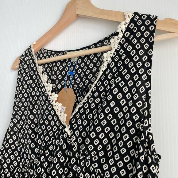 🆕 Kori America lightweight sleeveless dress swim cover lace trim NWT size med - Picture 5 of 7